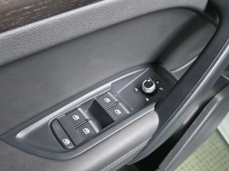 2023 Audi Q5 40 TDI Quattro Premium Sportback photo 29