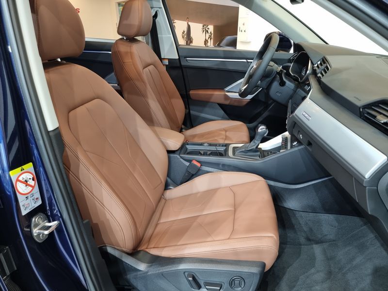2025 Audi Q3 40 TFSI Quattro photo 11