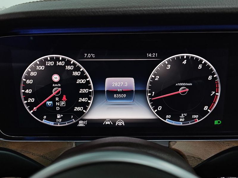 2020 Mercedes-Benz E-Class E300 4MATIC Exclusive photo 8