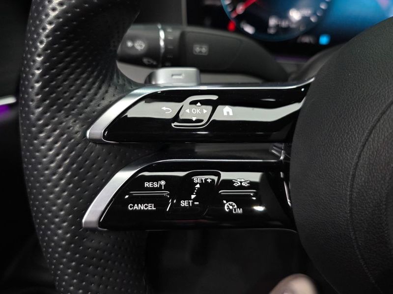2021 Mercedes-Benz E-Class E220d 4MATIC AMG Line photo 18