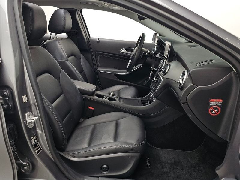 2015 Mercedes-Benz A-Class GLA200 CDI 4MATIC photo 11