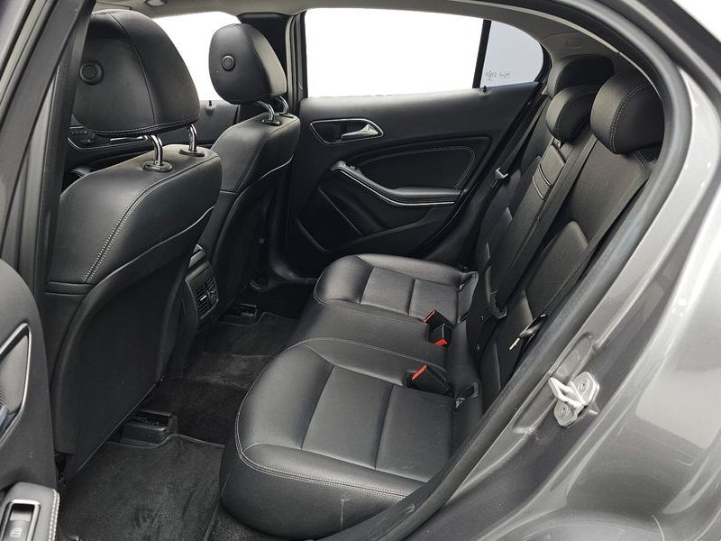 2015 Mercedes-Benz A-Class GLA200 CDI 4MATIC photo 12