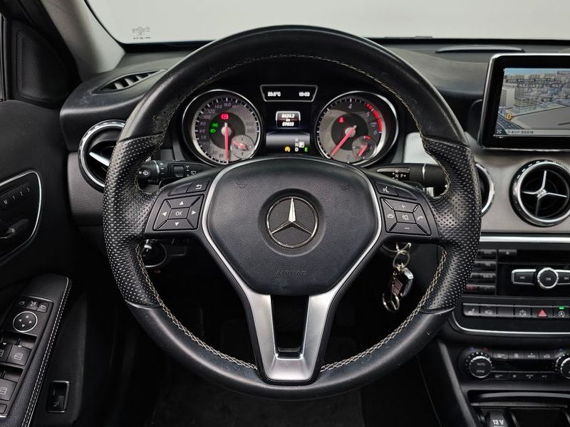 2015 Mercedes-Benz A-Class GLA200 CDI 4MATIC photo 13
