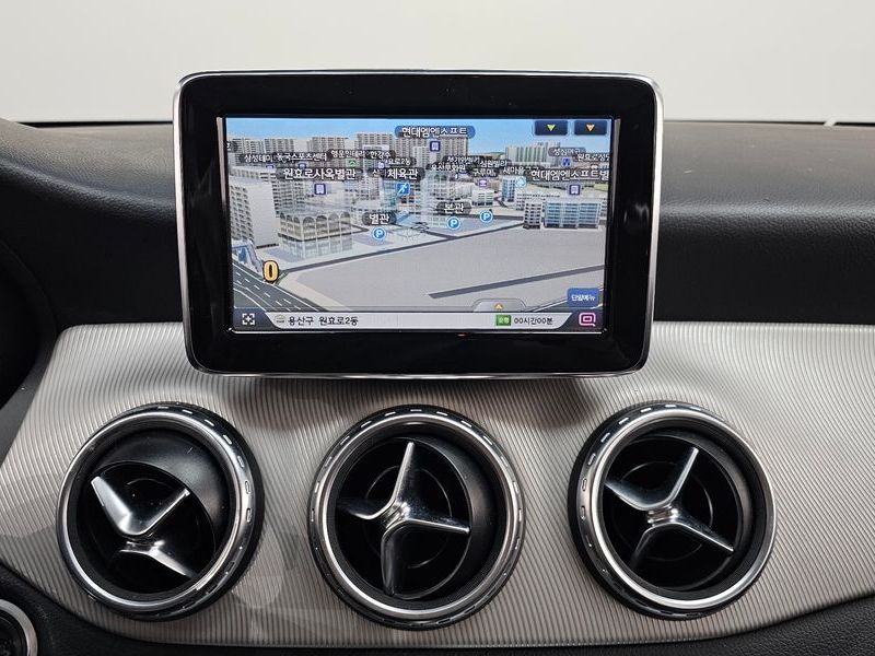 2015 Mercedes-Benz A-Class GLA200 CDI 4MATIC photo 14