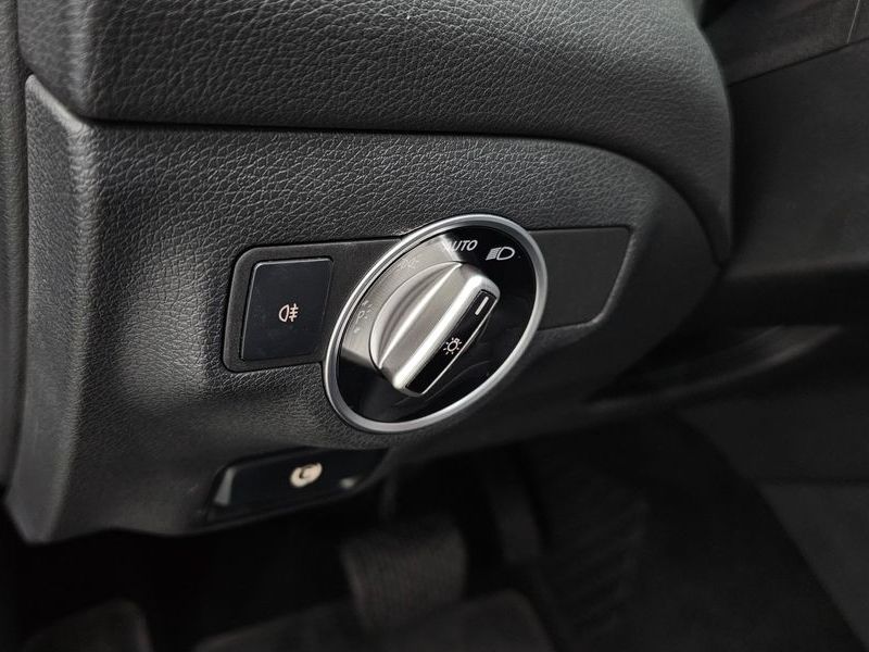 2015 Mercedes-Benz A-Class GLA200 CDI 4MATIC photo 18