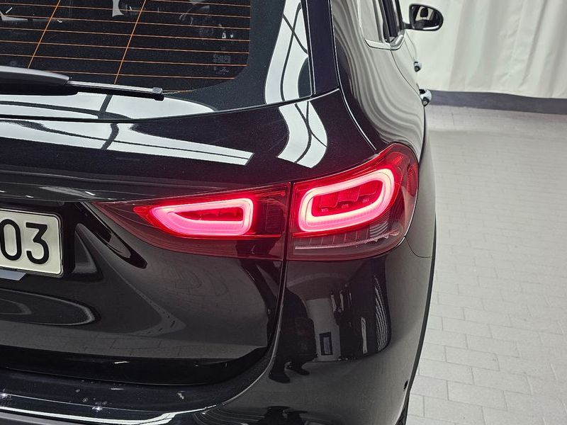 2021 Mercedes-Benz A-Class GLA220 photo 23