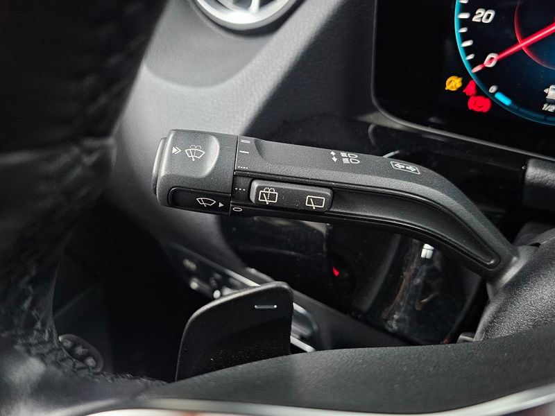 2021 Mercedes-Benz A-Class GLA220 photo 27