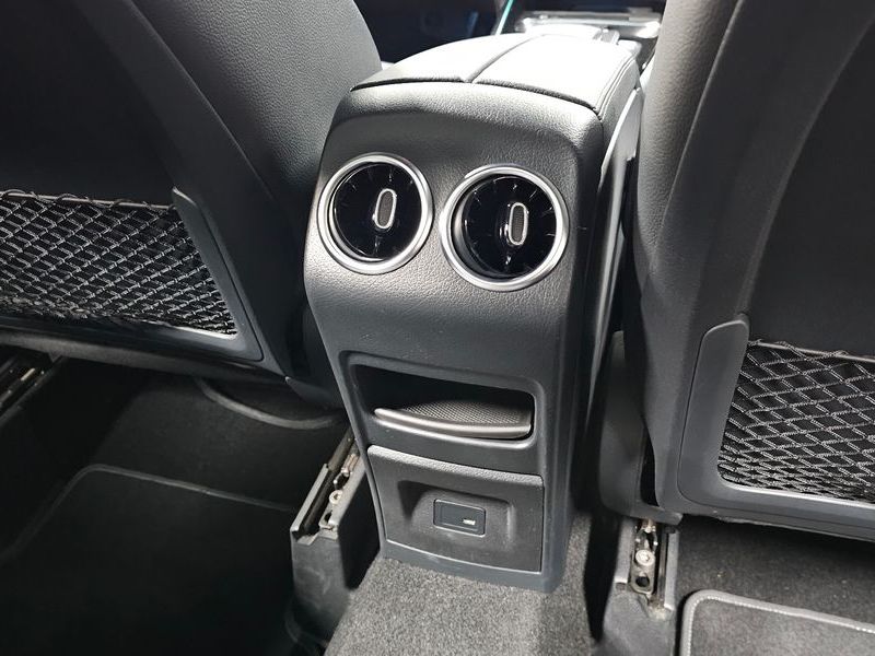 2021 Mercedes-Benz A-Class GLA220 photo 30