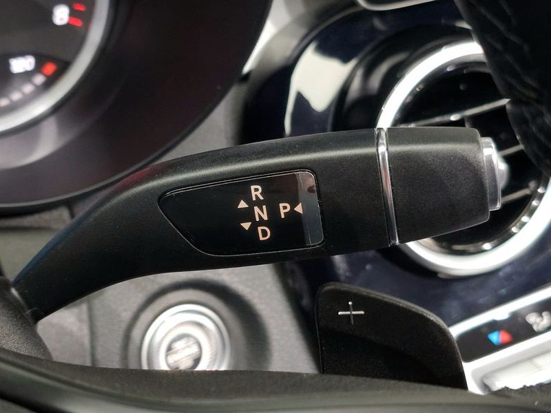 2020 Mercedes-Benz C-Class C200 photo 9