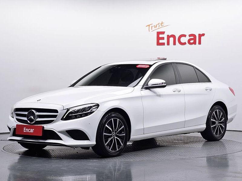 2020 Mercedes-Benz C-Class C200 photo 11