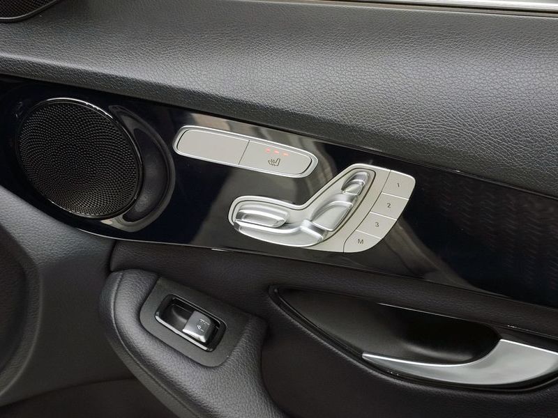 2020 Mercedes-Benz C-Class C200 photo 21