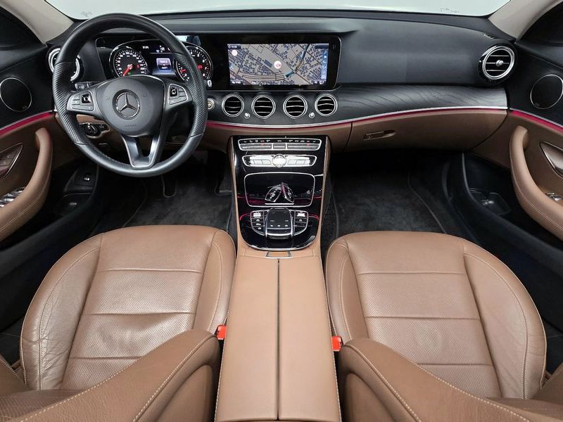 2017 Mercedes-Benz E-Class E200 Avantgarde photo 7