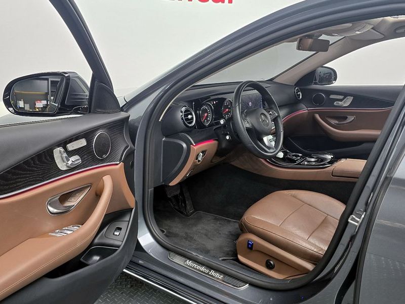 2017 Mercedes-Benz E-Class E200 Avantgarde photo 10