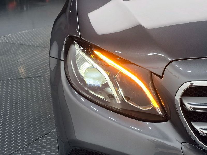 2017 Mercedes-Benz E-Class E200 Avantgarde photo 22