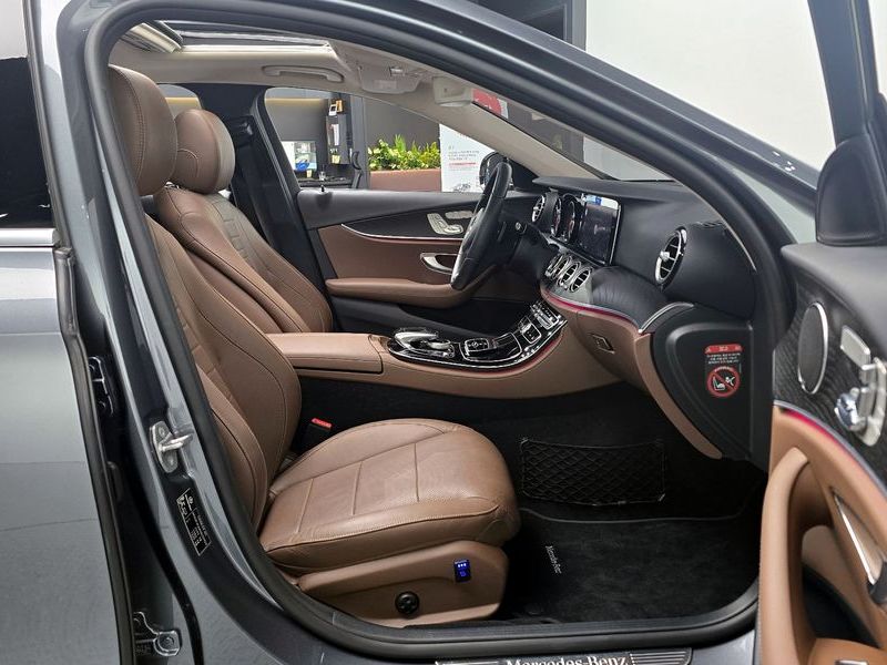 2017 Mercedes-Benz E-Class E200 Avantgarde photo 26