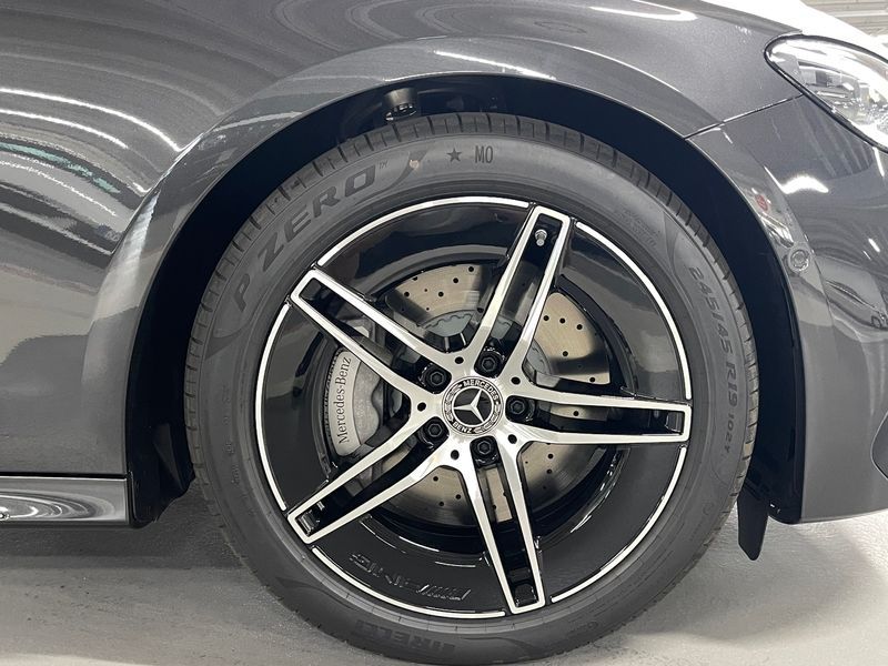 2026 Mercedes-Benz E-Class E300 4MATIC AMG Line photo 10