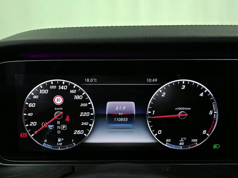 2017 Mercedes-Benz E-Class E220d Coupe photo 8