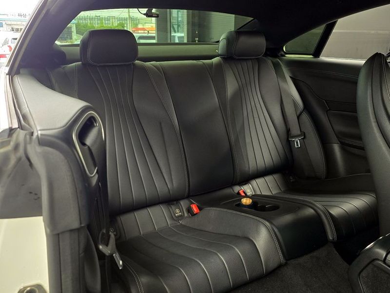 2017 Mercedes-Benz E-Class E220d Coupe photo 11