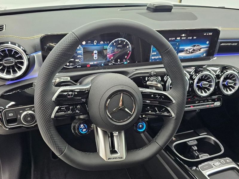 2026 Mercedes-Benz A-Class AMG CLA 45 S 4MATIC+ photo 13
