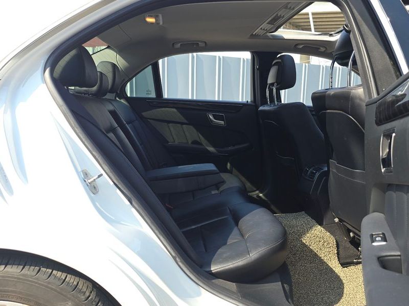 2013 Mercedes-Benz E-Class E220 CDI Avantgarde photo 12