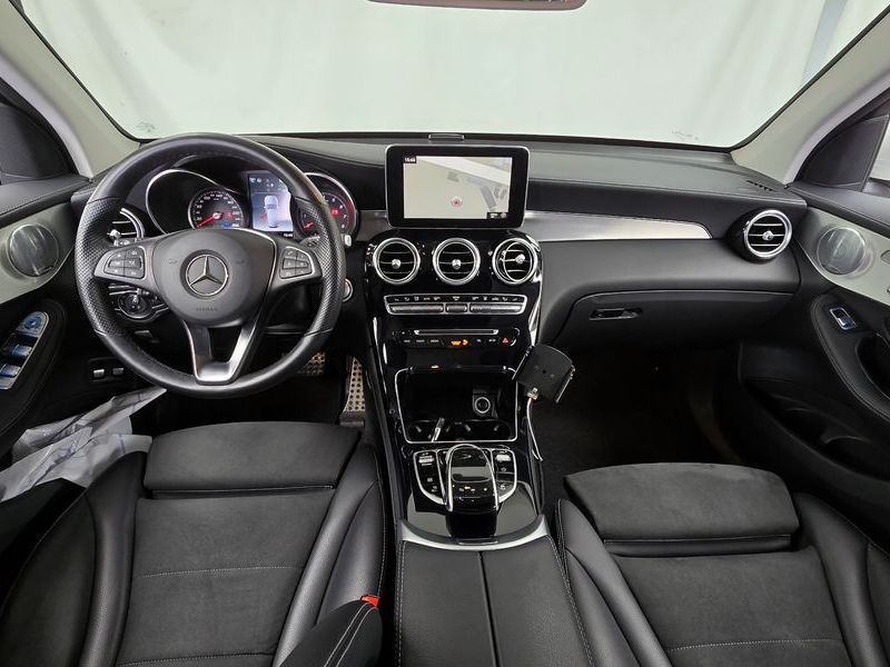 2019 Mercedes-Benz C-Class GLC350e 4MATIC Premium photo 7