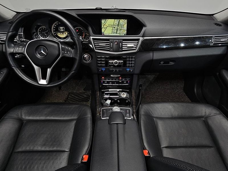 2012 Mercedes-Benz E-Class E350 4MATIC Avantgarde photo 7