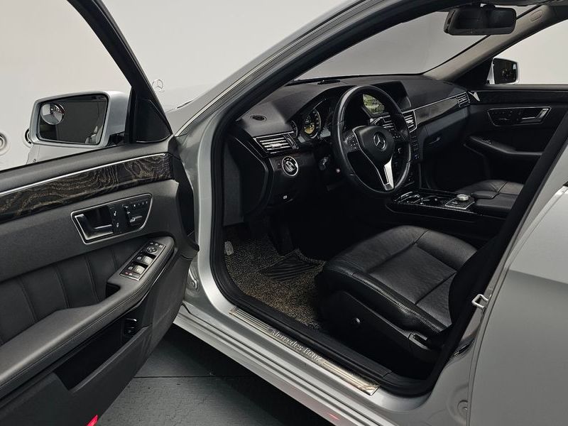 2012 Mercedes-Benz E-Class E350 4MATIC Avantgarde photo 10