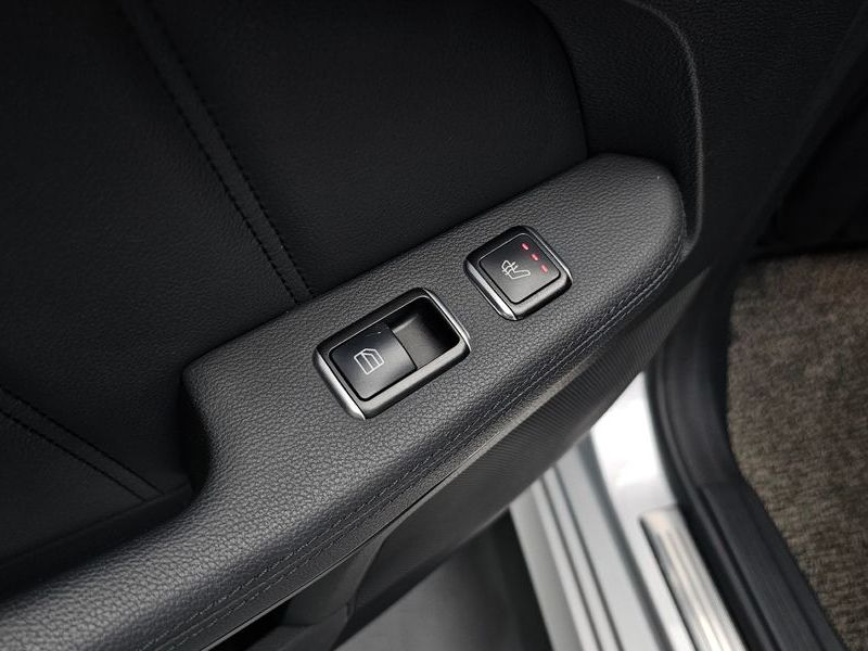 2012 Mercedes-Benz E-Class E350 4MATIC Avantgarde photo 19