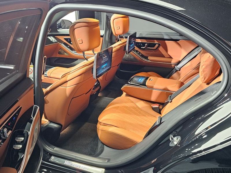 2022 Mercedes-Benz S-Class S500L 4MATIC photo 11