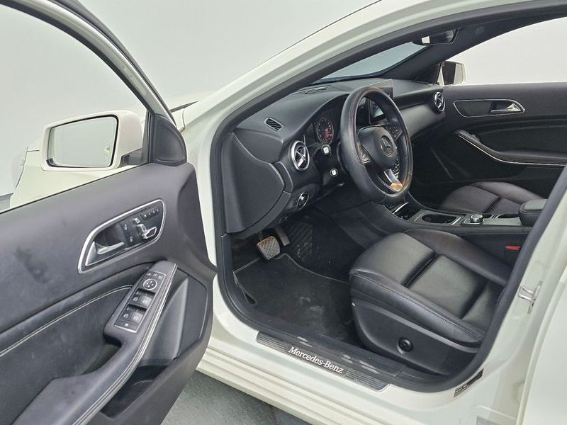 2018 Mercedes-Benz A-Class A200 photo 10