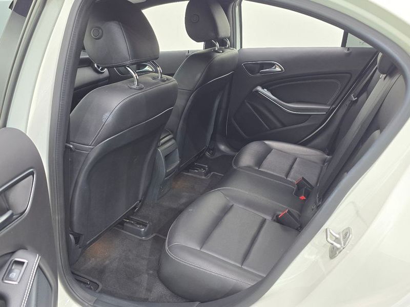 2018 Mercedes-Benz A-Class A200 photo 11
