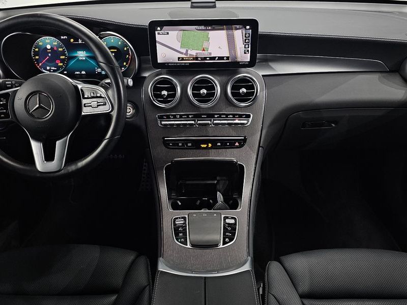 2022 Mercedes-Benz C-Class GLC300 4MATIC photo 7