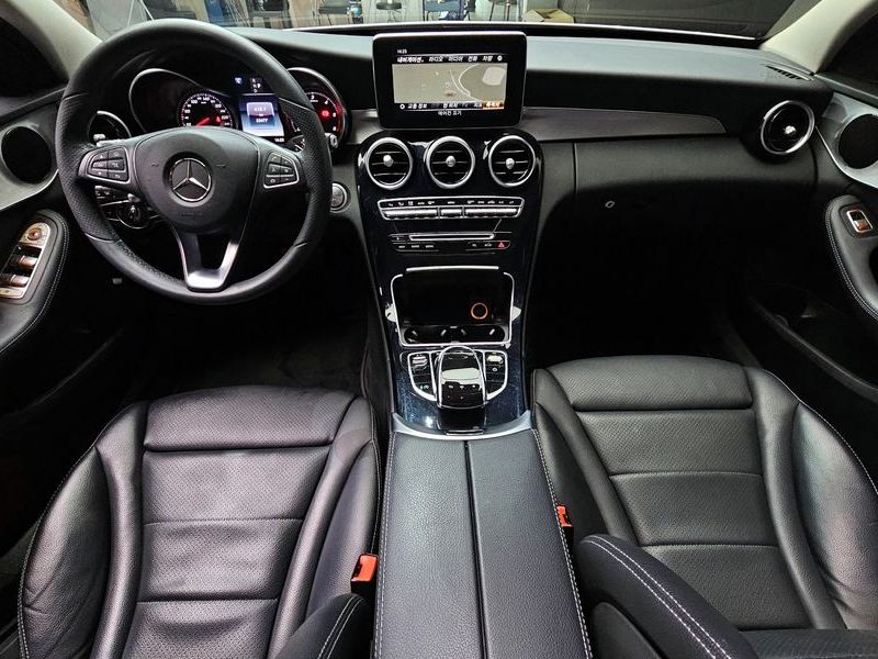2018 Mercedes-Benz C-Class C220 d Avantgarde photo 7