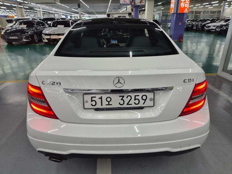 2013 Mercedes-Benz C-Class C220 CDI Coupe photo 7
