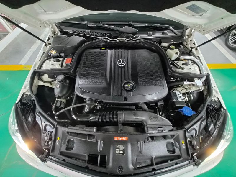 2013 Mercedes-Benz C-Class C220 CDI Coupe photo 20