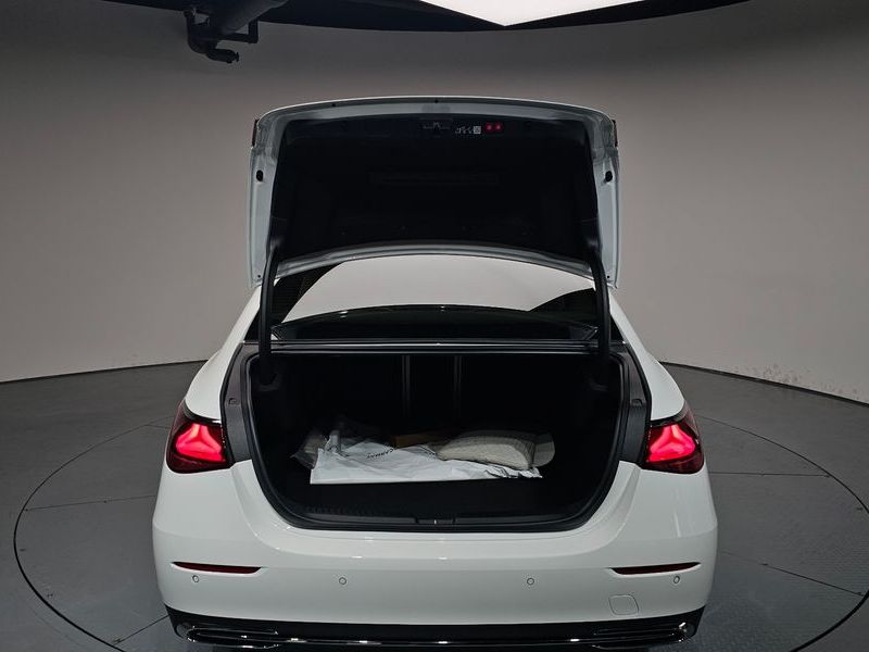 2026 Mercedes-Benz E-Class E300 4MATIC Exclusive photo 20