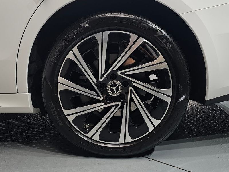 2026 Mercedes-Benz E-Class E300 4MATIC Exclusive photo 21
