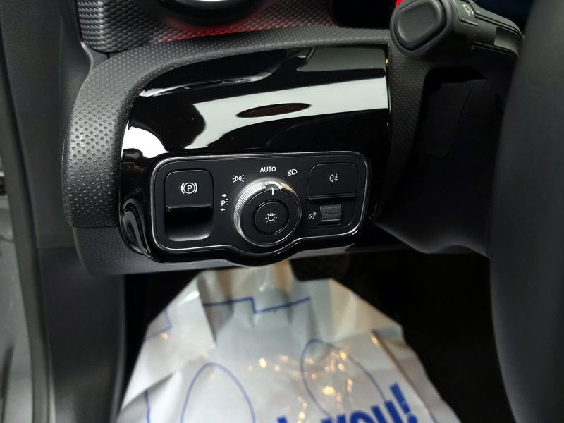 2022 Mercedes-Benz A-Class A220 Sedan photo 14