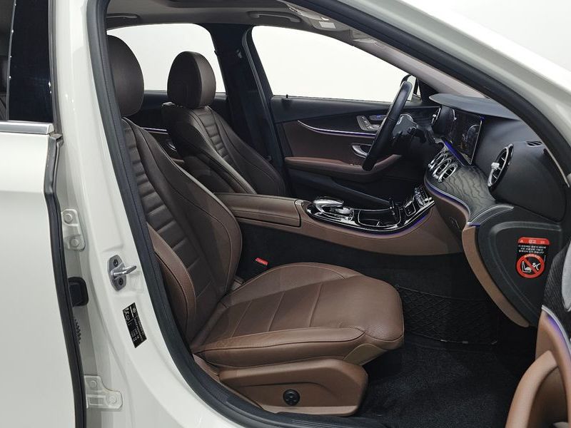 2019 Mercedes-Benz E-Class E300 4MATIC Avnatgarde photo 10