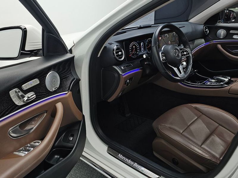 2019 Mercedes-Benz E-Class E300 4MATIC Avnatgarde photo 11