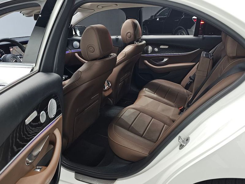 2019 Mercedes-Benz E-Class E300 4MATIC Avnatgarde photo 12