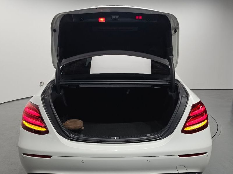 2019 Mercedes-Benz E-Class E300 4MATIC Avnatgarde photo 20