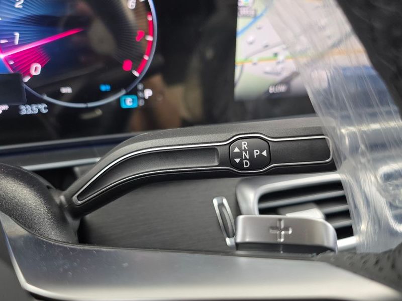 2026 Mercedes-Benz S-Class GLS450 4MATIC photo 9