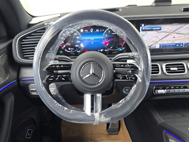 2026 Mercedes-Benz S-Class GLS450 4MATIC photo 13