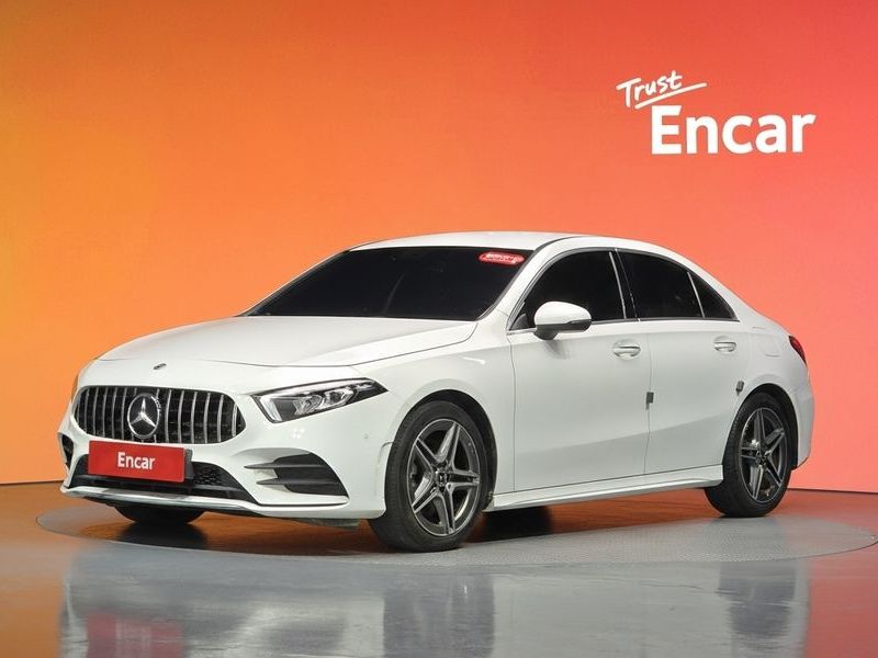 2021 Mercedes-Benz A-Class A220 Sedan photo 1