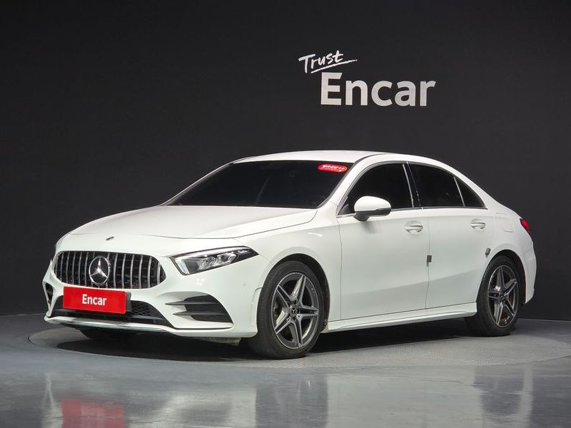 2021 Mercedes-Benz A-Class A220 Sedan photo 11