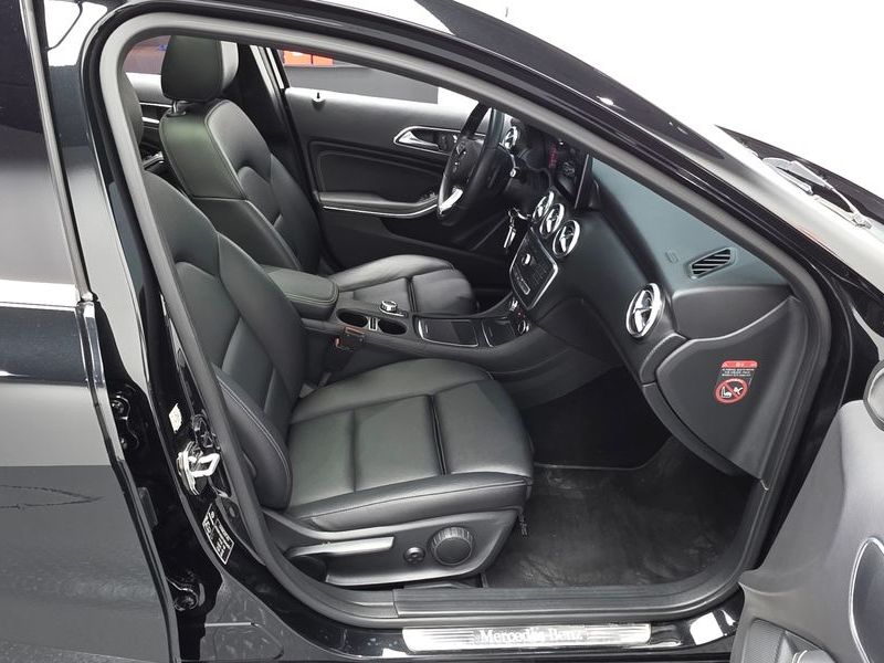 2017 Mercedes-Benz A-Class A200 photo 12