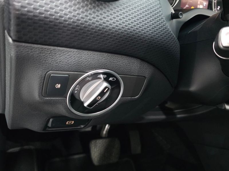 2017 Mercedes-Benz A-Class A200 photo 14