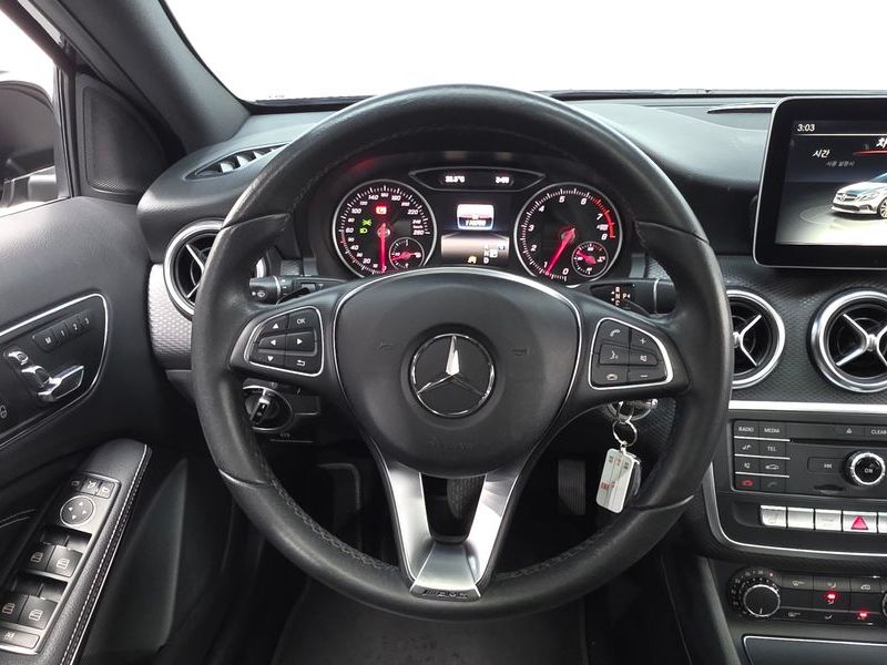 2017 Mercedes-Benz A-Class A200 photo 15