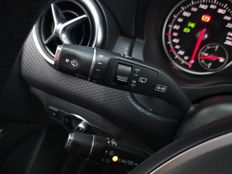 2017 Mercedes-Benz A-Class A200 photo 18